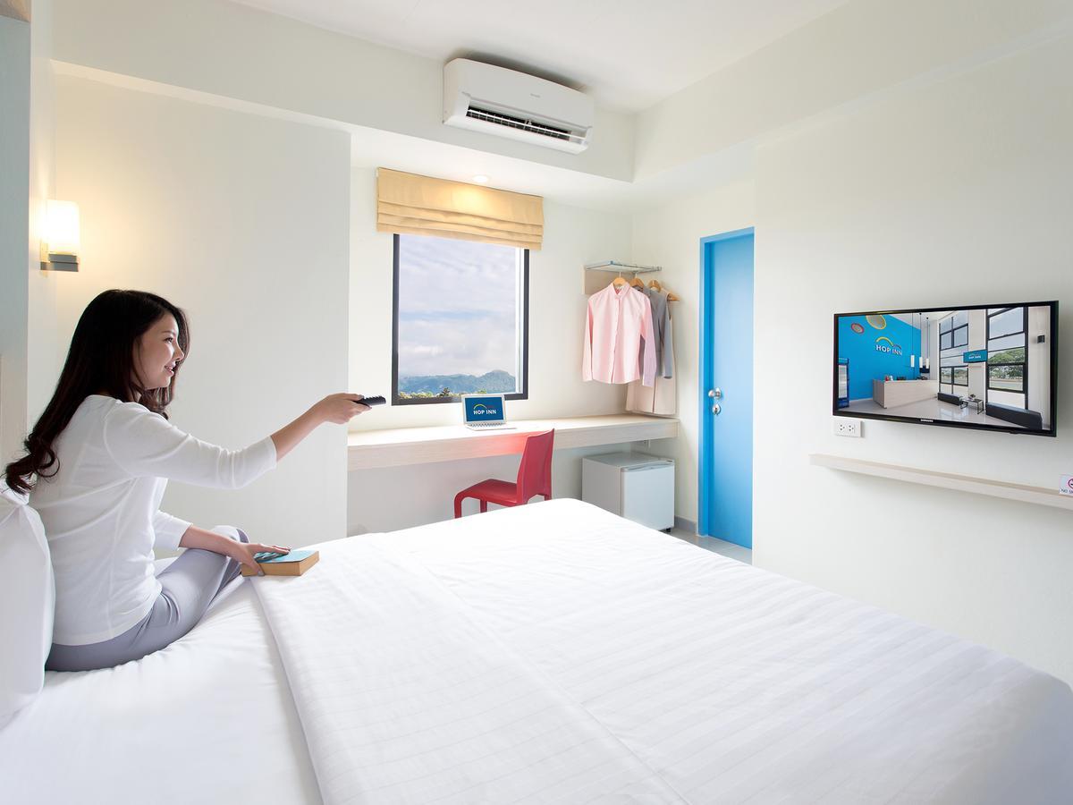 Hop Inn Lampang City Center Exteriör bild