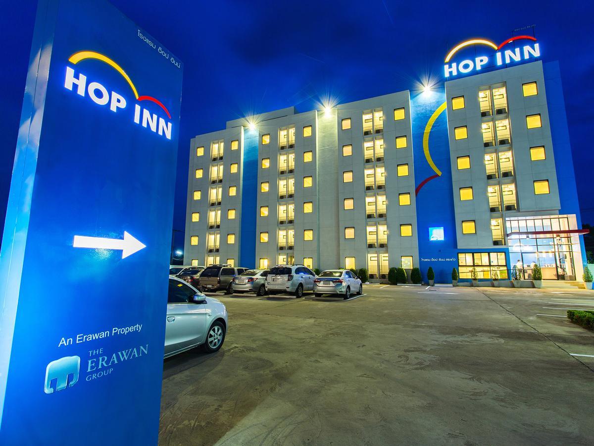 Hop Inn Lampang City Center Exteriör bild