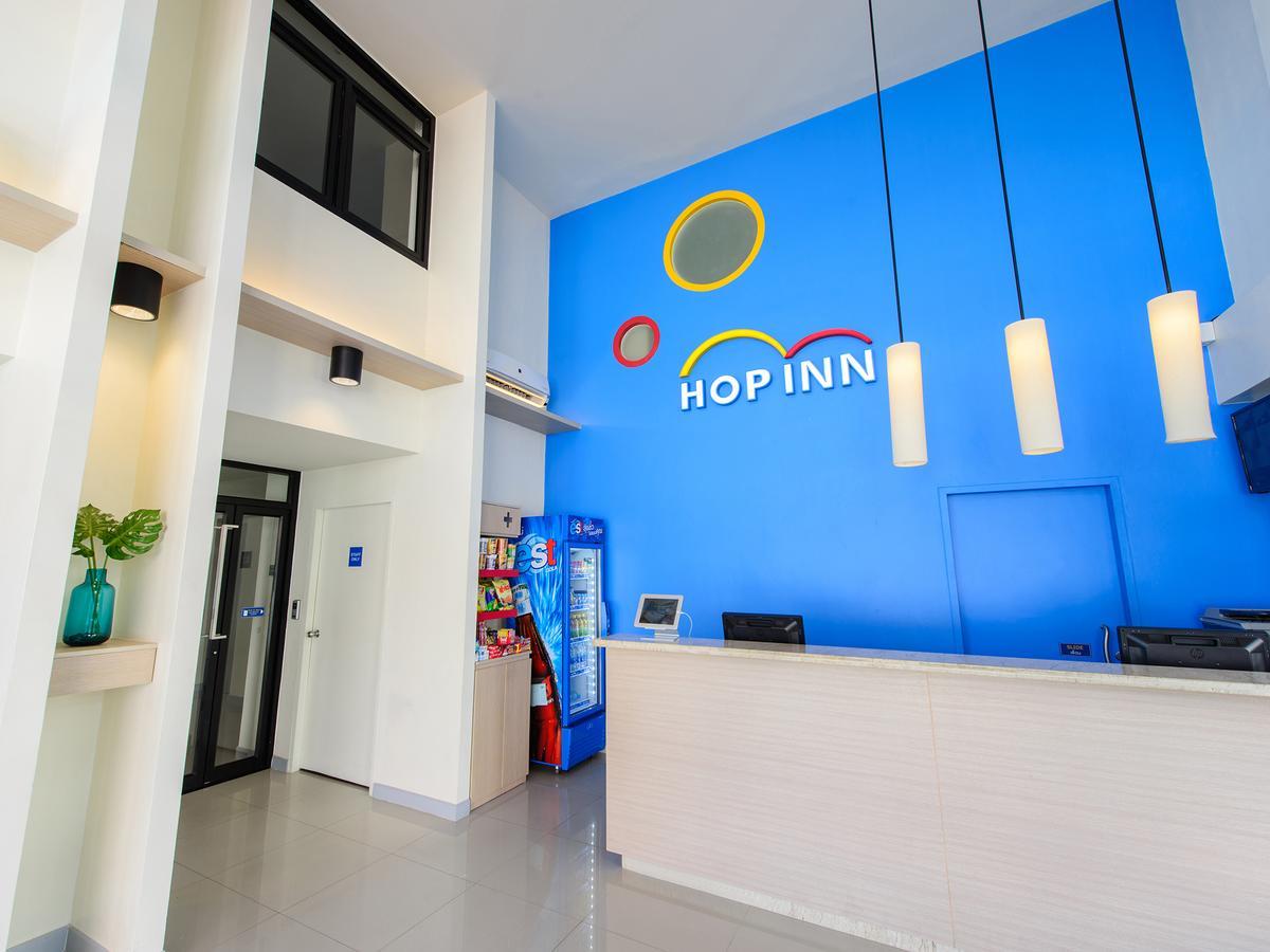 Hop Inn Lampang City Center Exteriör bild